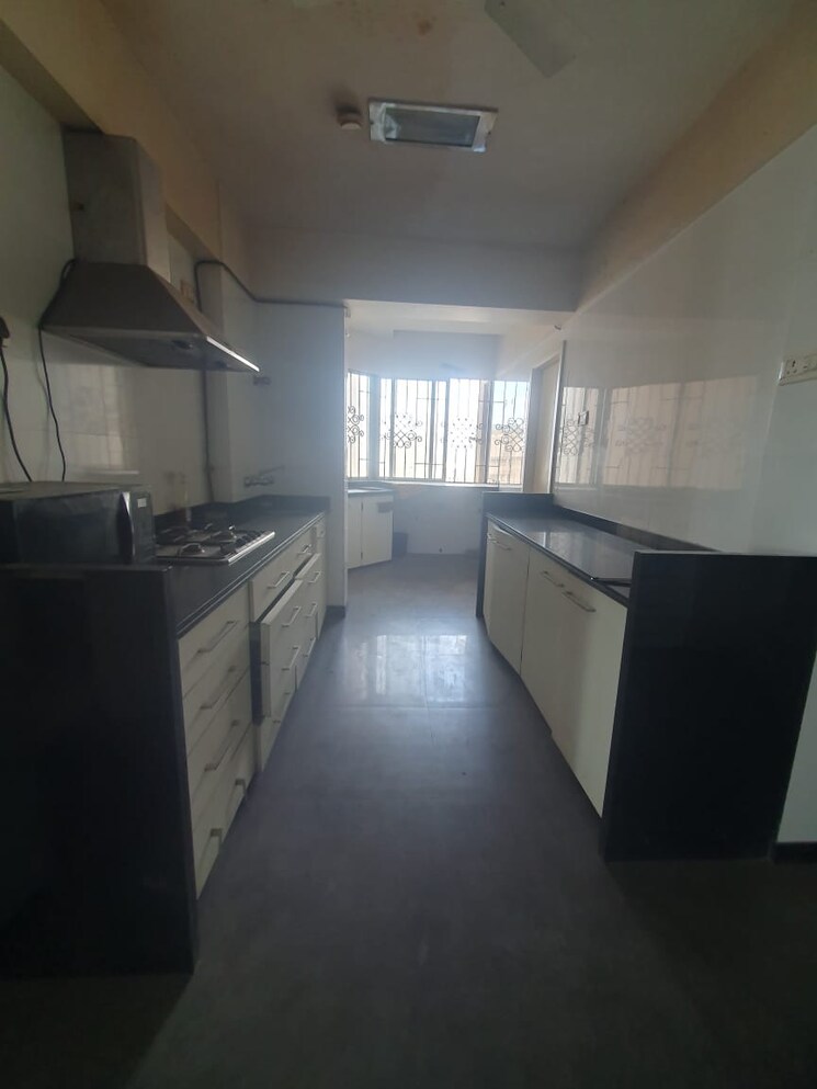 Kitchen, hiranandani-gardens-odyssey-i-ii 4 Bedroom 3525 Sq.Ft. Apartment In Powai Mumbai 7877738