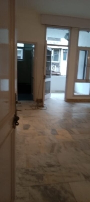 Room in 6+ BHK Independent House at New Friends Colony – for Sale