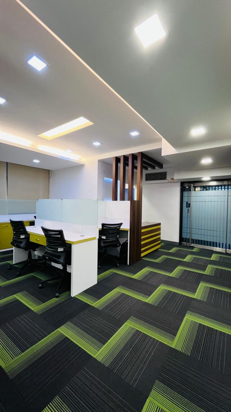 Team Area, khar west Commercial Office Space 1250 Sq.Ft. In Khar West Mumbai 7877777