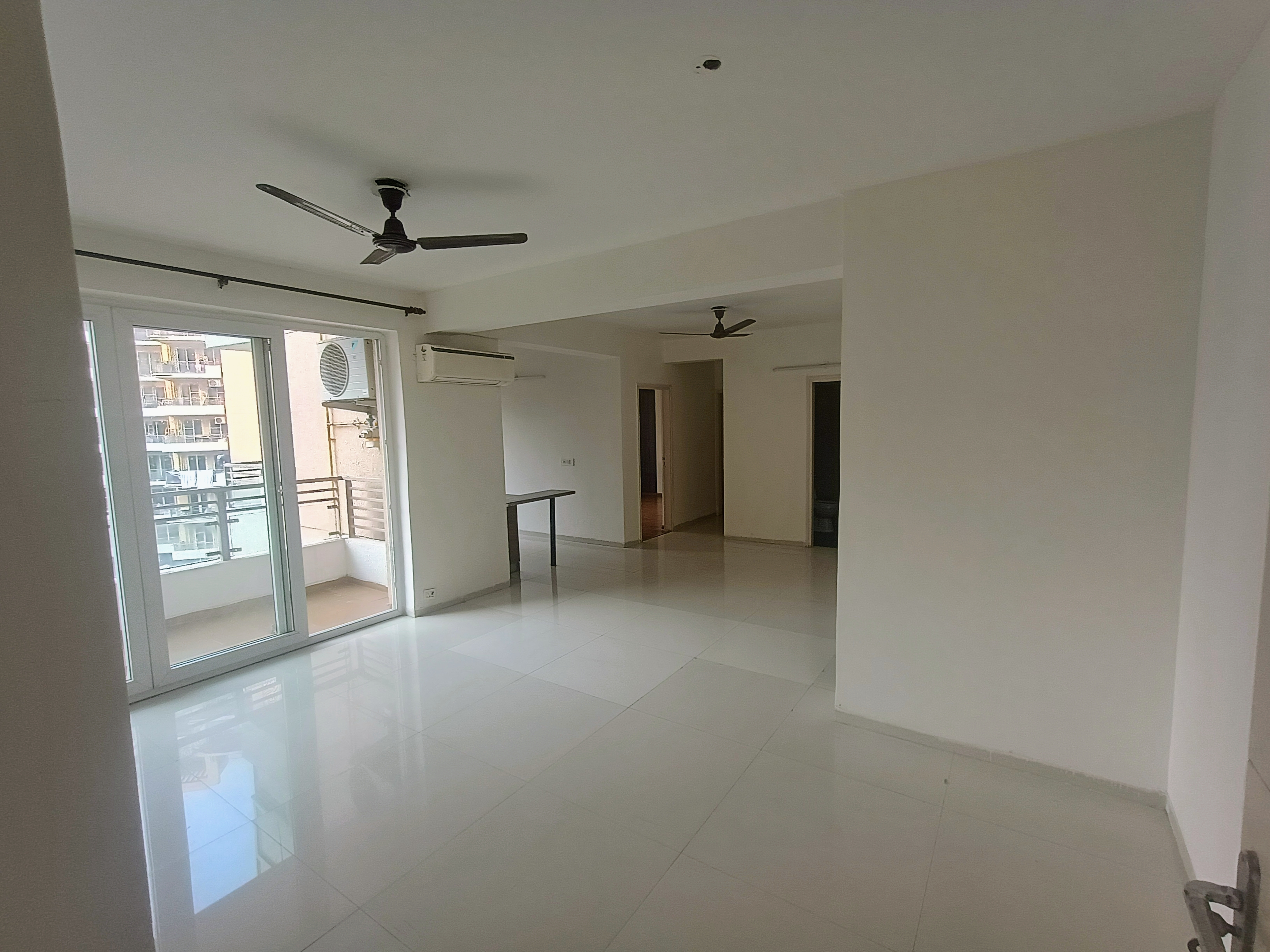 3 BHK Apartment For Rent in Tulip Violet