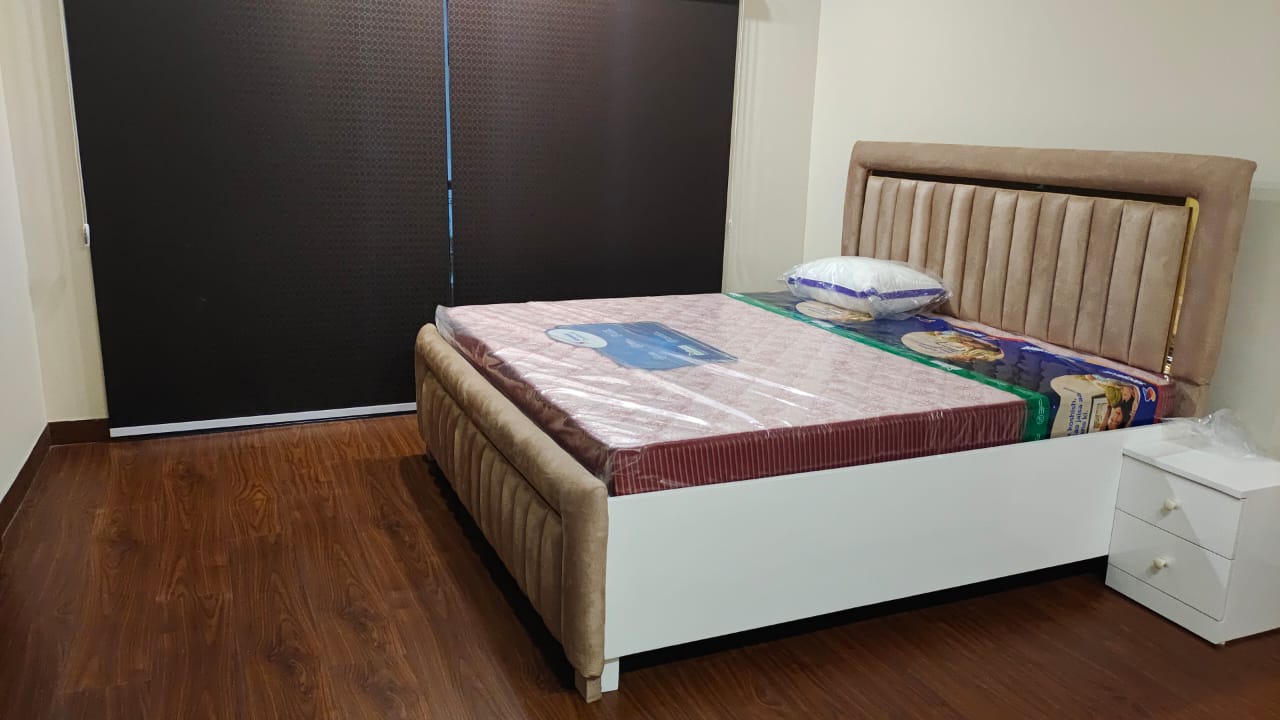 3 BHK Apartment For Sale in Prateek Laurel