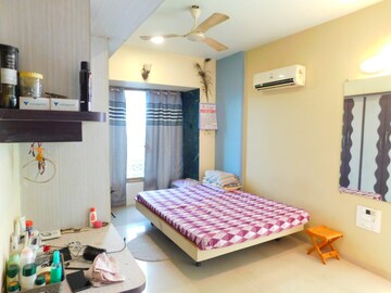 Bedroom in 2 BHK Apartment at Chetan Apartments Deonar, Deonar – for Rent