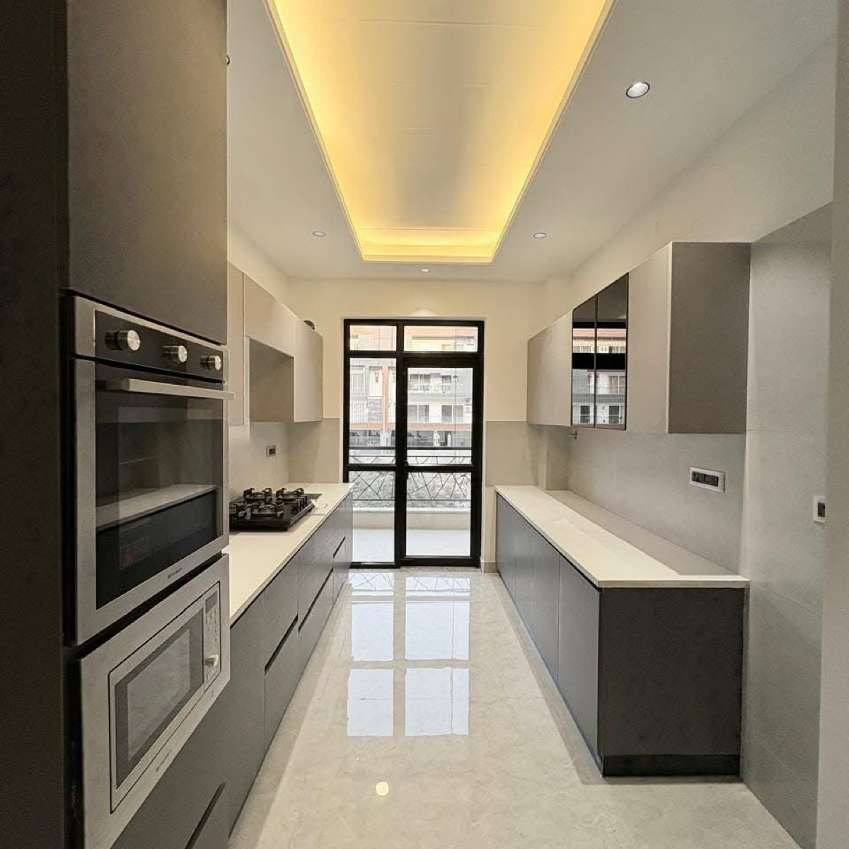 3 BHK + Servant Room,Extra Room 1525 Sq.Ft. Builder Floor in Meffier The Golden City