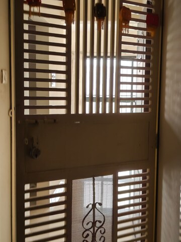 Staircase in 2 BHK Apartment at Vile Parle East – for Rent