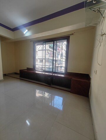 Room in 2 BHK Apartment at Nisarg CHS Seawoods, Seawoods – for Rent