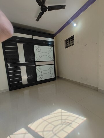 Room in 2 BHK Apartment at Nisarg CHS Seawoods, Seawoods – for Rent