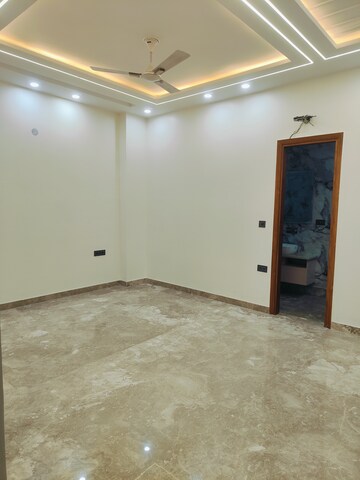 Master Bedroom in 3 BHK Builder Floor at Rajouri Garden – for Rent