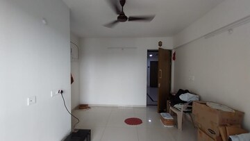 Room in 1 BHK Apartment at Godrej Tranquil, Kandivali East – for Rent