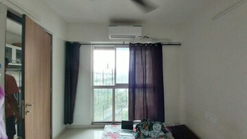Room in 1 BHK Apartment at Godrej Tranquil, Kandivali East – for Rent