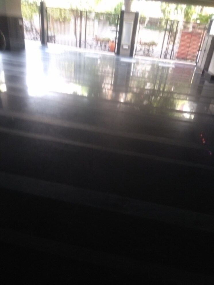  Parking, new friends colony 6+ Bedroom 500 Sq.Yd. Independent House In New Friends Colony Delhi 7878264