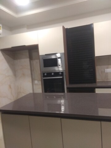 Furnished Amenities in 6+ BHK Independent House at New Friends Colony – for Sale