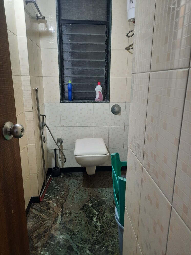 Bathroom, bptp-park-81 3 Bedroom 1770 Sq.Ft. Apartment In Sector 81 Faridabad 7878177