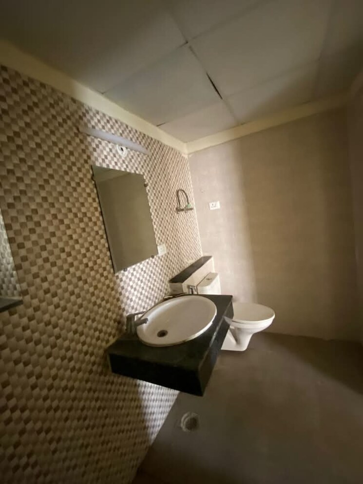 Bathroom, amrapali-ivory-heights 2 Bedroom 1100 Sq.Ft. Apartment In Amrapali Dream Valley Greater Noida 7878484