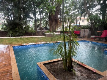Swimming Pool in 4 BHK Apartment at Panchkula Urban Estate – for Sale