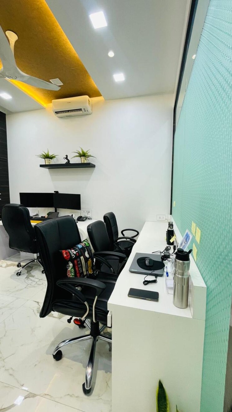 Team Area, shiv-dham-shiv-kripa-chs Commercial Office Space 500 Sq.Ft. In Kandivali West Mumbai 7878812