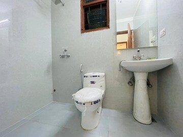 Bathroom in 2 BHK Builder Floor at Sector 57 – for Sale