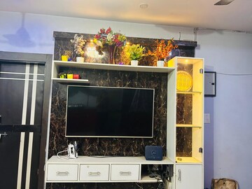 Bedroom in 2 BHK Builder Floor at Sun Homes, Shakti Khand Iii – for Rent