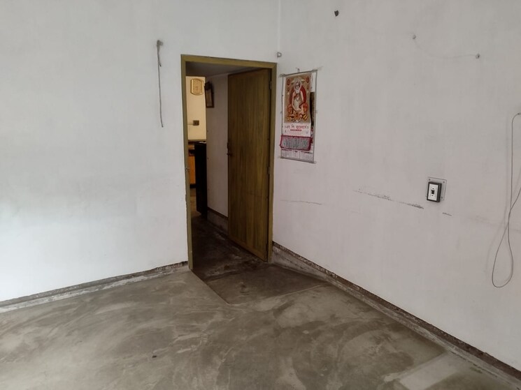 Room, behala chowrasta 5 Bedroom 2200 Sq.Ft. Independent House In Behala Chowrasta Kolkata 7876943