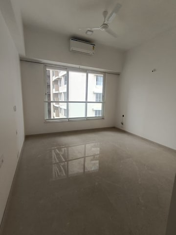 Room in 2 BHK Apartment at Zaveri Ashtavinayak CHS, Andheri West – for Sale