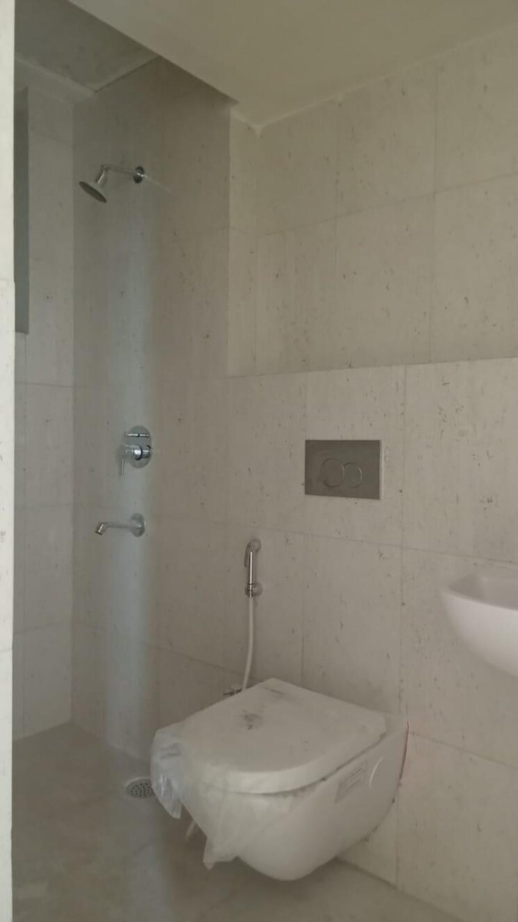 Bathroom, godrej-seven 2 Bedroom 817 Sq.Ft. Apartment In Joka Kolkata 7879061
