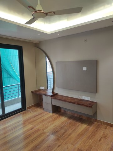 Furnished Amenities in 3 BHK Builder Floor at Sector 51 – for Rent