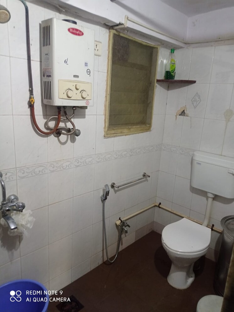 Bathroom, shashwat-chs-airoli 2 Bedroom 1200 Sq.Ft. Apartment In Airoli Sector 8a Navi Mumbai 7879425