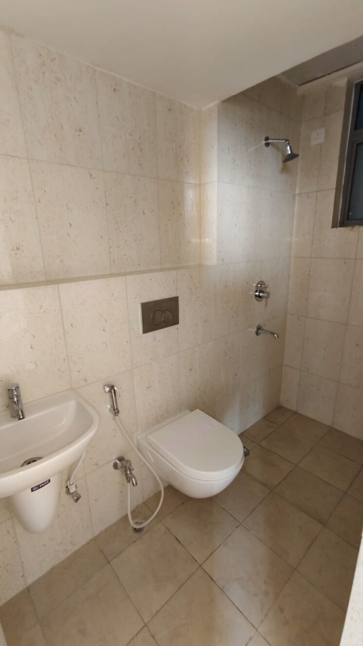 Bathroom, godrej-seven 2 Bedroom 980 Sq.Ft. Apartment In Joka Kolkata 7879440