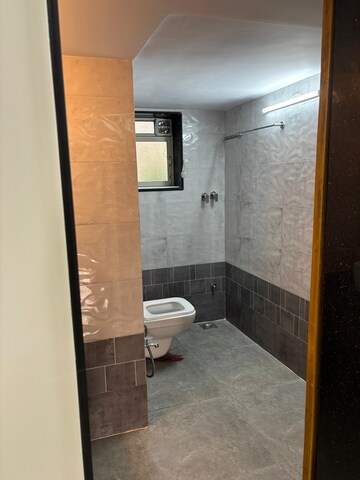 Attached Bathroom in 1 BHK Apartment at Santacruz West – for Rent