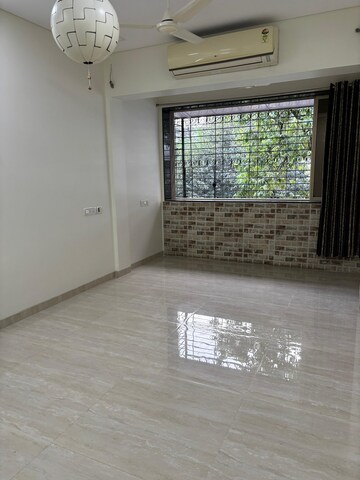 1 BHK Apartment For Rent in Santacruz West