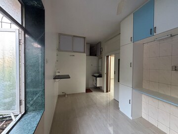 1 BHK Apartment – Exterior View View at Santacruz West - for Rent