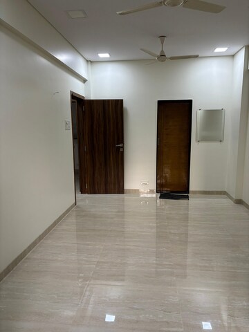 Room in 1 BHK Apartment at Santacruz West – for Rent