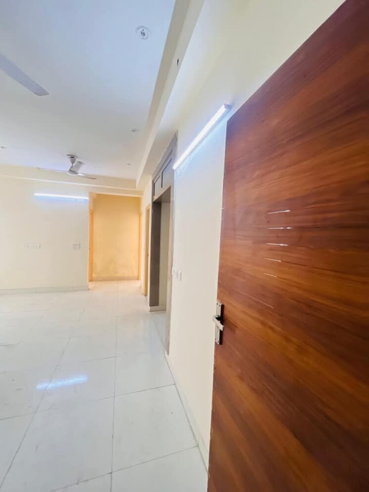 undefined, gaur-city-2-14th-avenue 3 Bedroom 1160 Sq.Ft. Apartment In Sector 16c Greater Noida Greater Noida 7879692