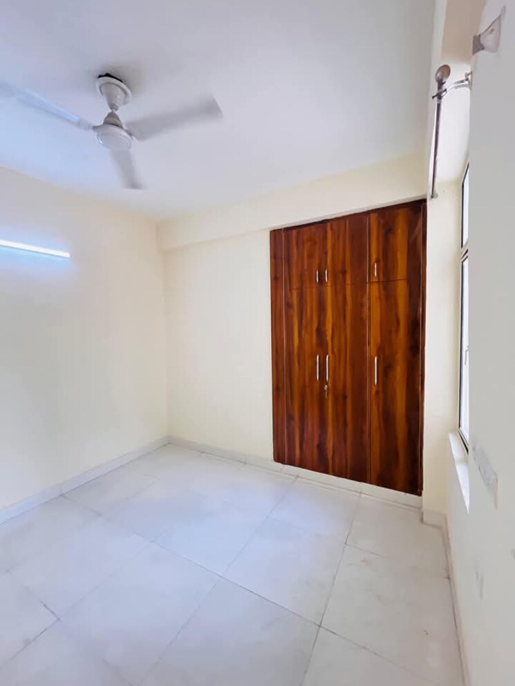 Room, gaur-city-2-14th-avenue 3 Bedroom 1160 Sq.Ft. Apartment In Sector 16c Greater Noida Greater Noida 7879692