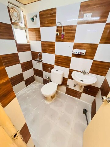 Master Bedroom in 3 BHK Apartment at Gaur City 2 - 14th Avenue, Sector 16c Greater Noida – for Sale