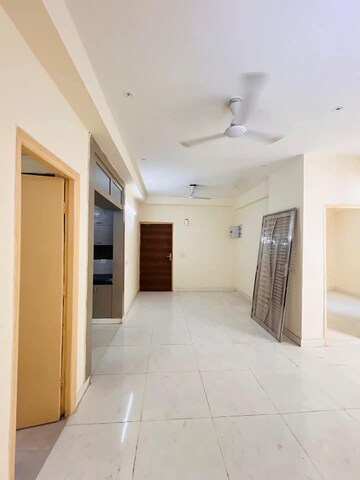 Building Lobby in 3 BHK Apartment at Gaur City 2 - 14th Avenue, Sector 16c Greater Noida – for Sale