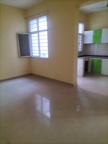 Room in 2 BHK Independent House at Sushant Golf City – for Rent