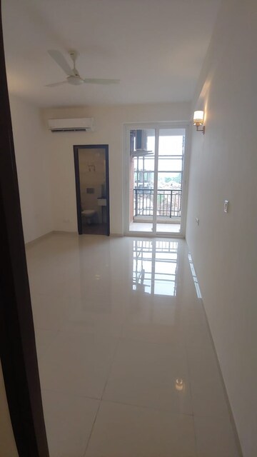 Room in 3 BHK Apartment at Ambika Florence Park, North Mullanpur – for Sale
