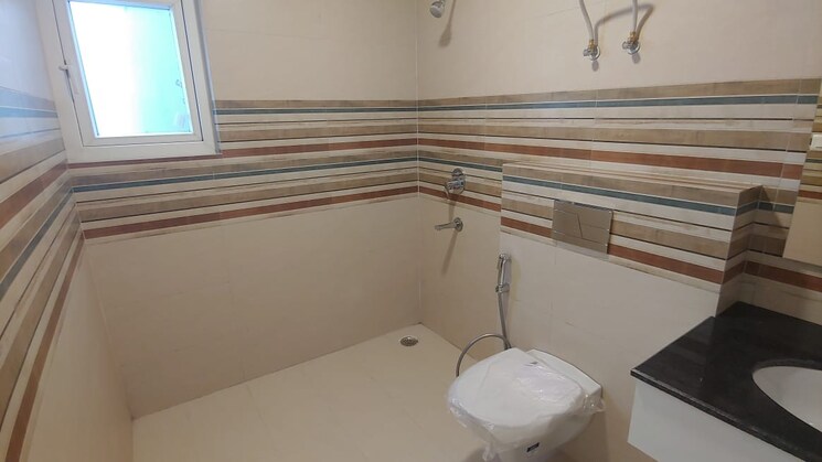 Bathroom, ambika-florence-park 3 Bedroom 2155 Sq.Ft. Apartment In North Mullanpur Chandigarh 7879782