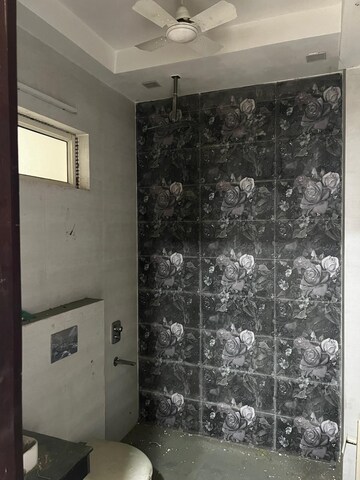 Bathroom in 3 BHK Apartment at Sector 38 – for Rent