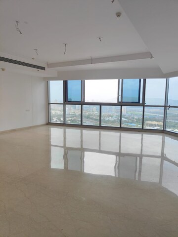 Room in 3 BHK Apartment at Bombay Realty Island City Center, Dadar East – for Sale
