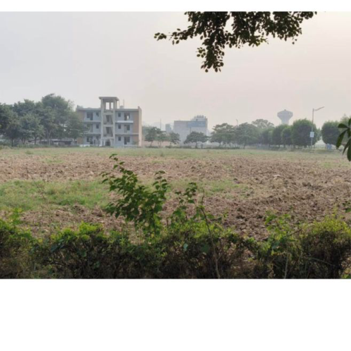 Plot For Sale in Parsvnath Greens