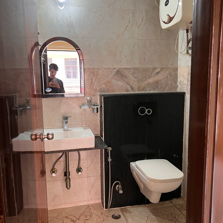 Bathroom, uday-arden-45 3 Bedroom 1750 Sq.Ft. Builder Floor In Sector 45 Gurgaon 7879913