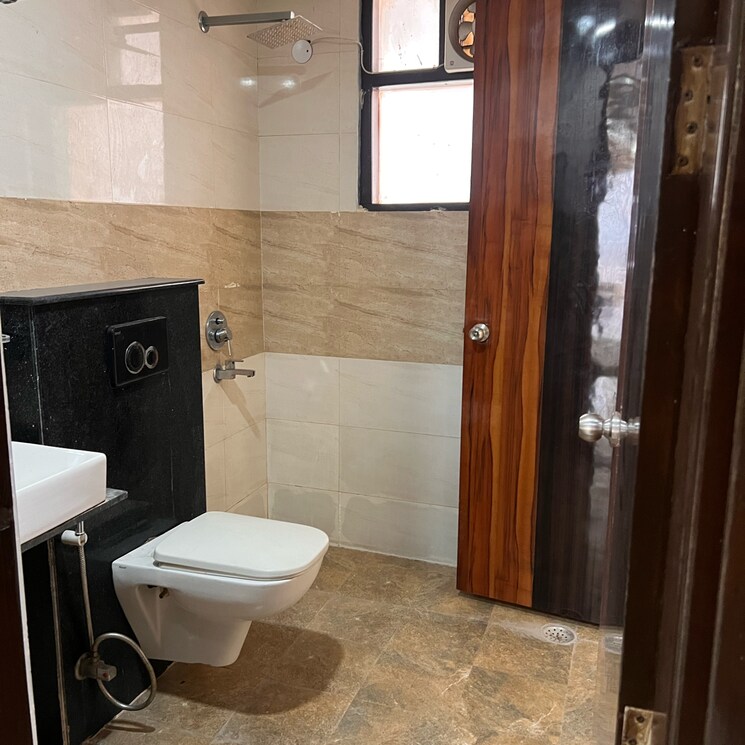 Bathroom, uday-arden-45 3 Bedroom 1750 Sq.Ft. Builder Floor In Sector 45 Gurgaon 7879913