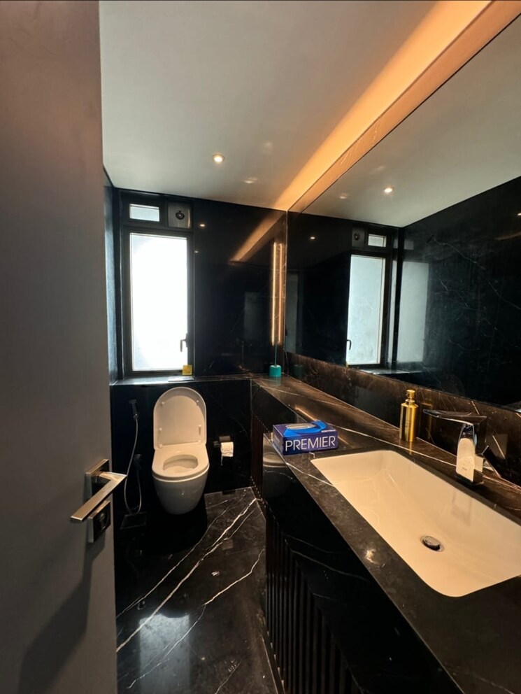Attached Bathroom, lodha-trump-tower 5 Bedroom 2900 Sq.Ft. Penthouse In Worli Mumbai 7879826
