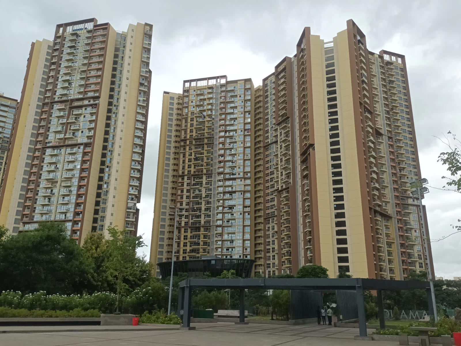 3 BHK Apartment For Sale in Amanora Adreno Towers