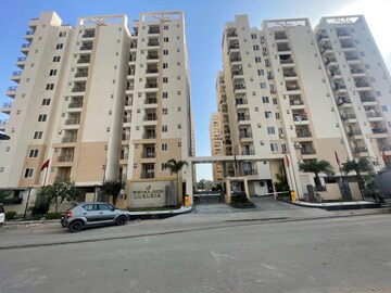  Shop – Exterior View View at Aradhana Bhavyaa Green Luxuria, Ramnagariya - for Rent