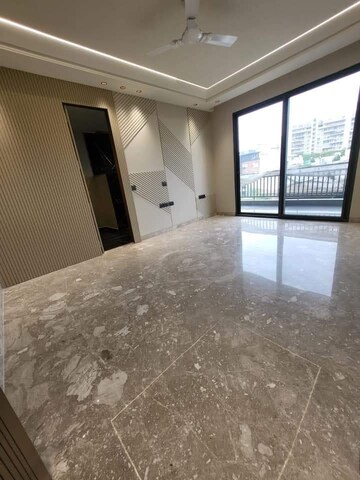 Room in 3 BHK Apartment at Saket – for Rent