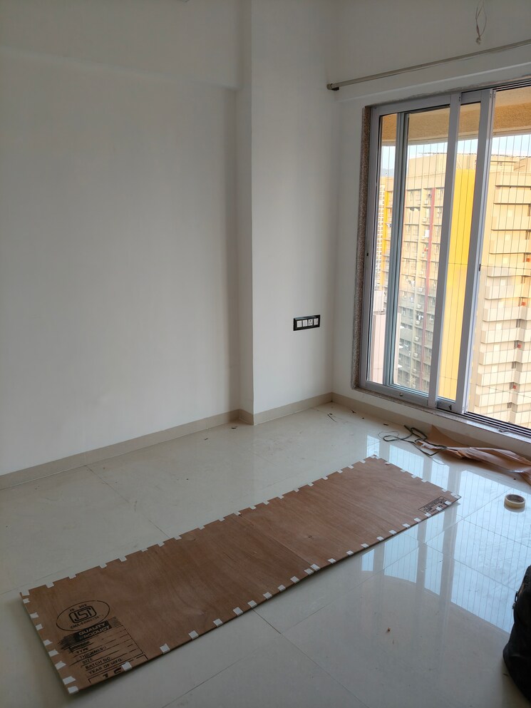 Balcony, avant-hillway 1 Bedroom 450 Sq.Ft. Apartment In Goregaon East Mumbai 7880022