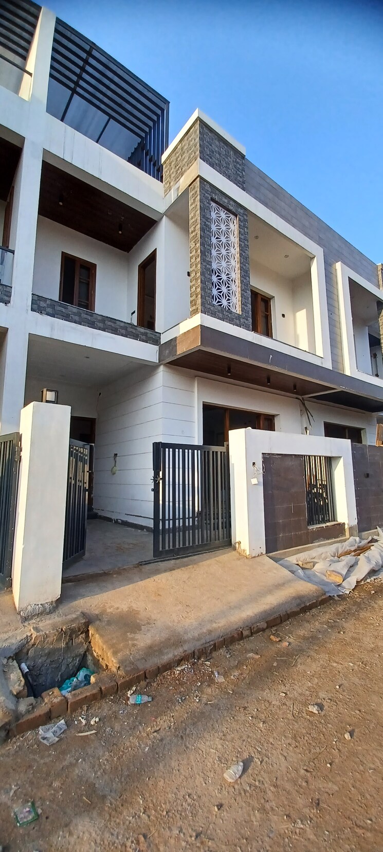 Exterior View, patiala road 3 Bedroom 1500 Sq.Ft. Villa In Patiala Road Zirakpur 7880039