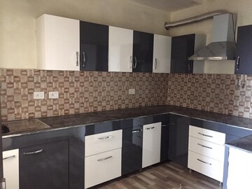 3 BHK Apartment For Rent in LDA Parijaat Apartments, Faizabad Road